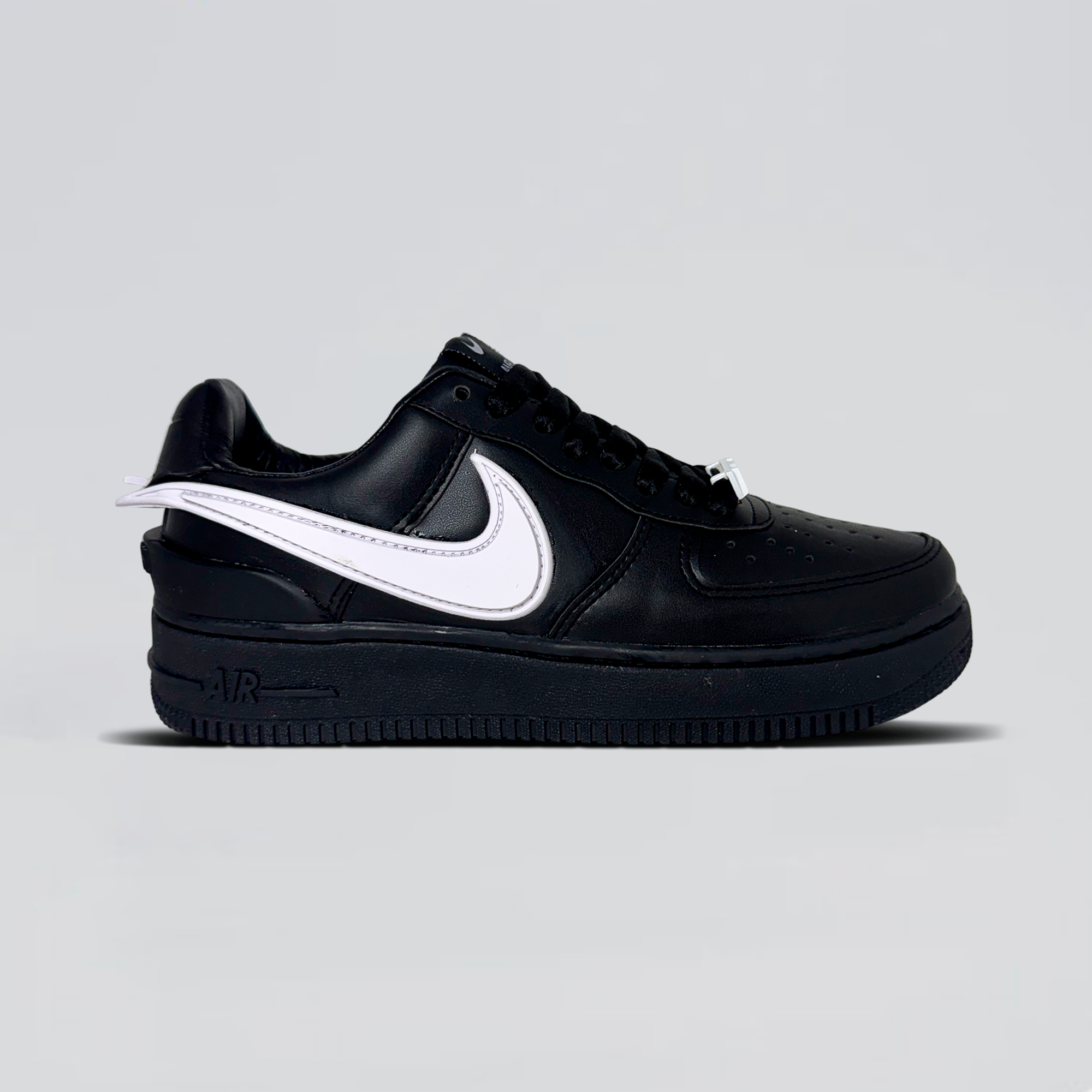 AF1 Ambush Preto/Preto/Branco