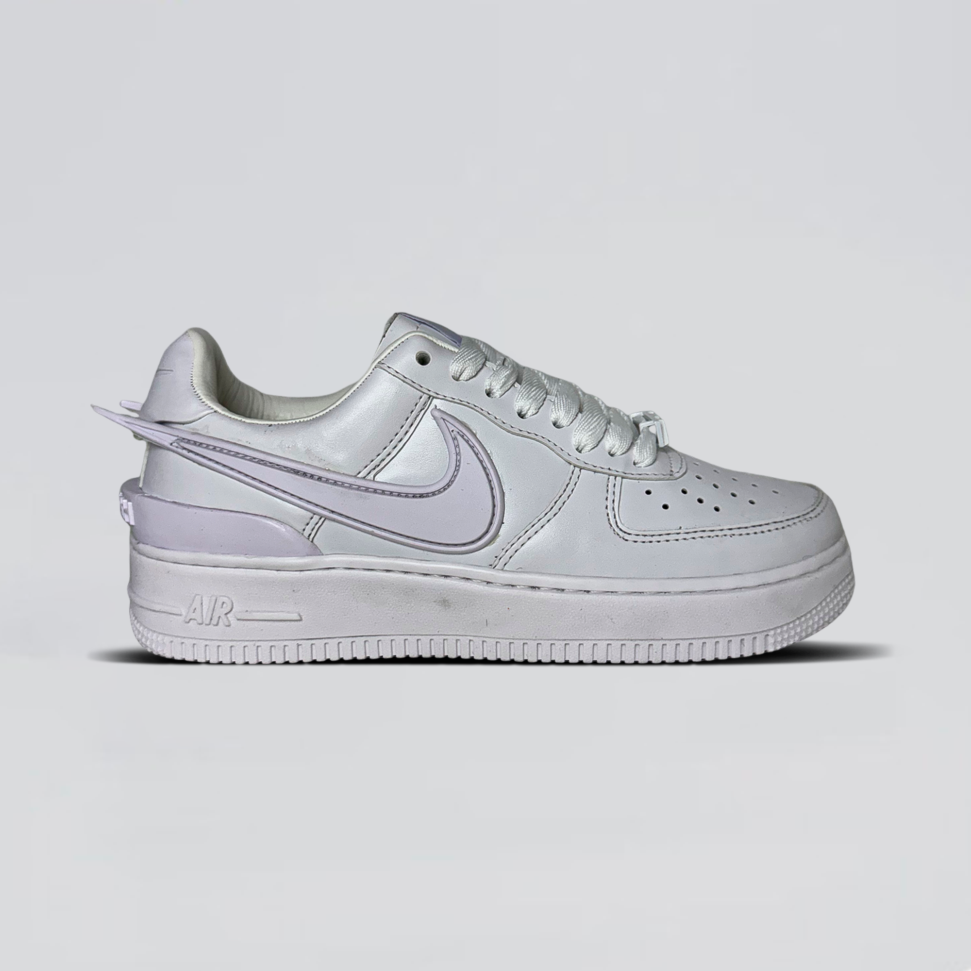 AF1 Ambush branco