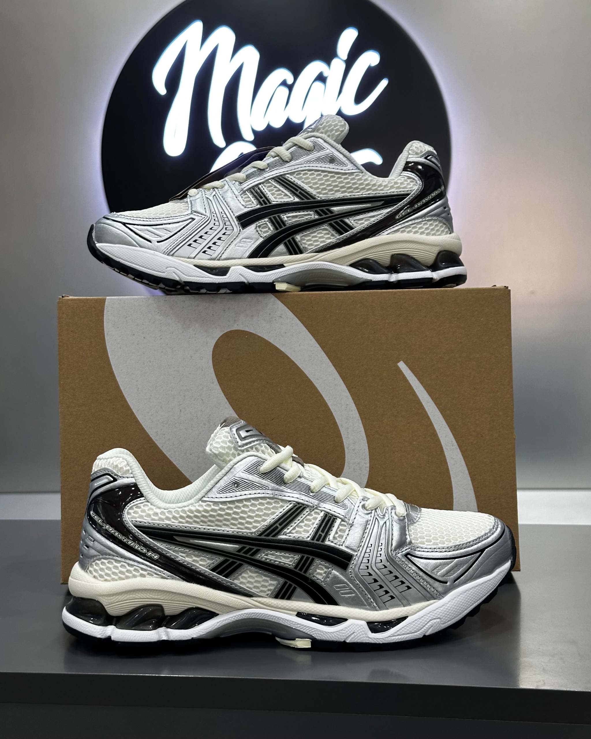 ASıCS Gel-Kayano 14 Cream Black
Metallic Plum