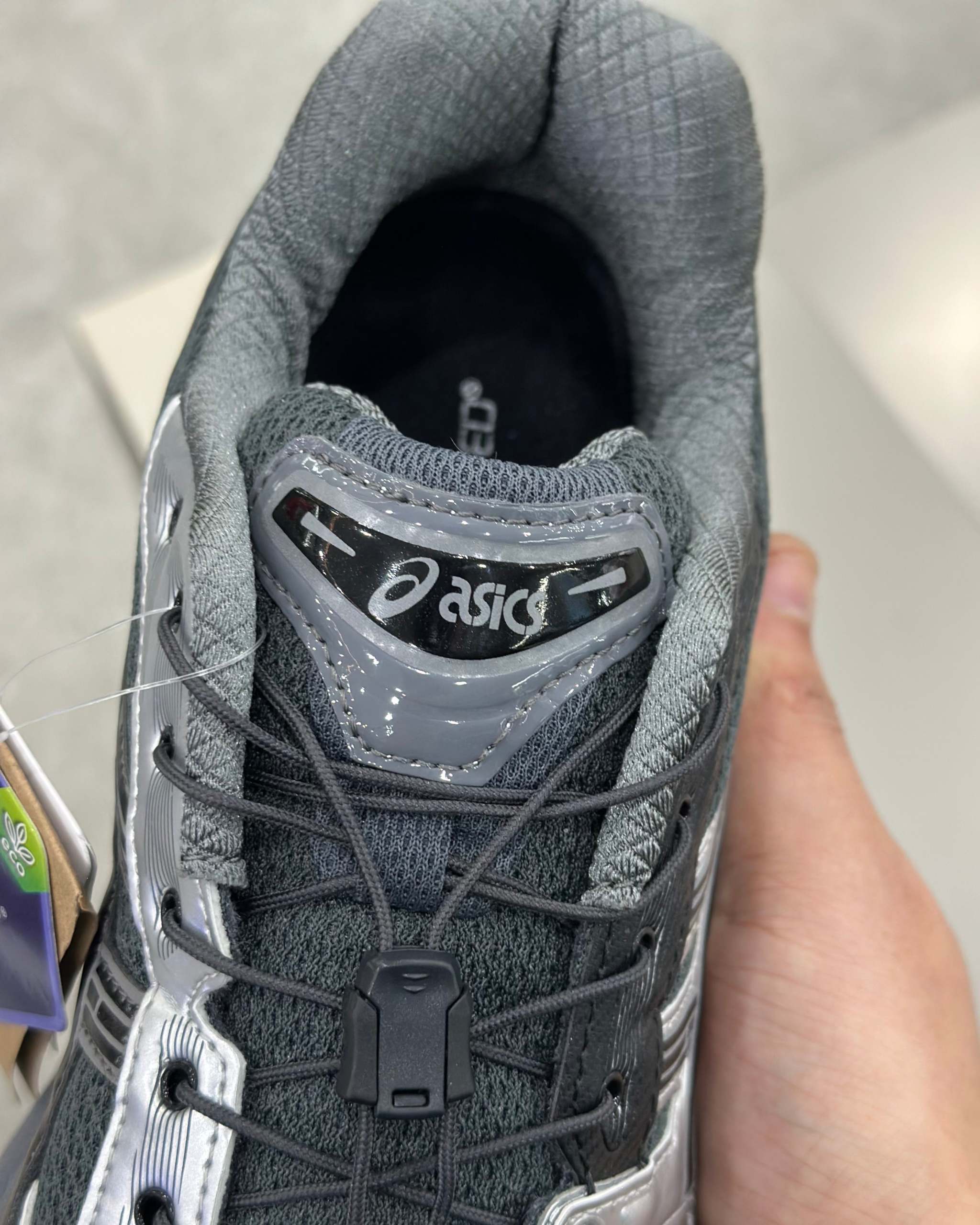 ASICS Gel-Kayano 14 Unaffected
Infinite Wonders