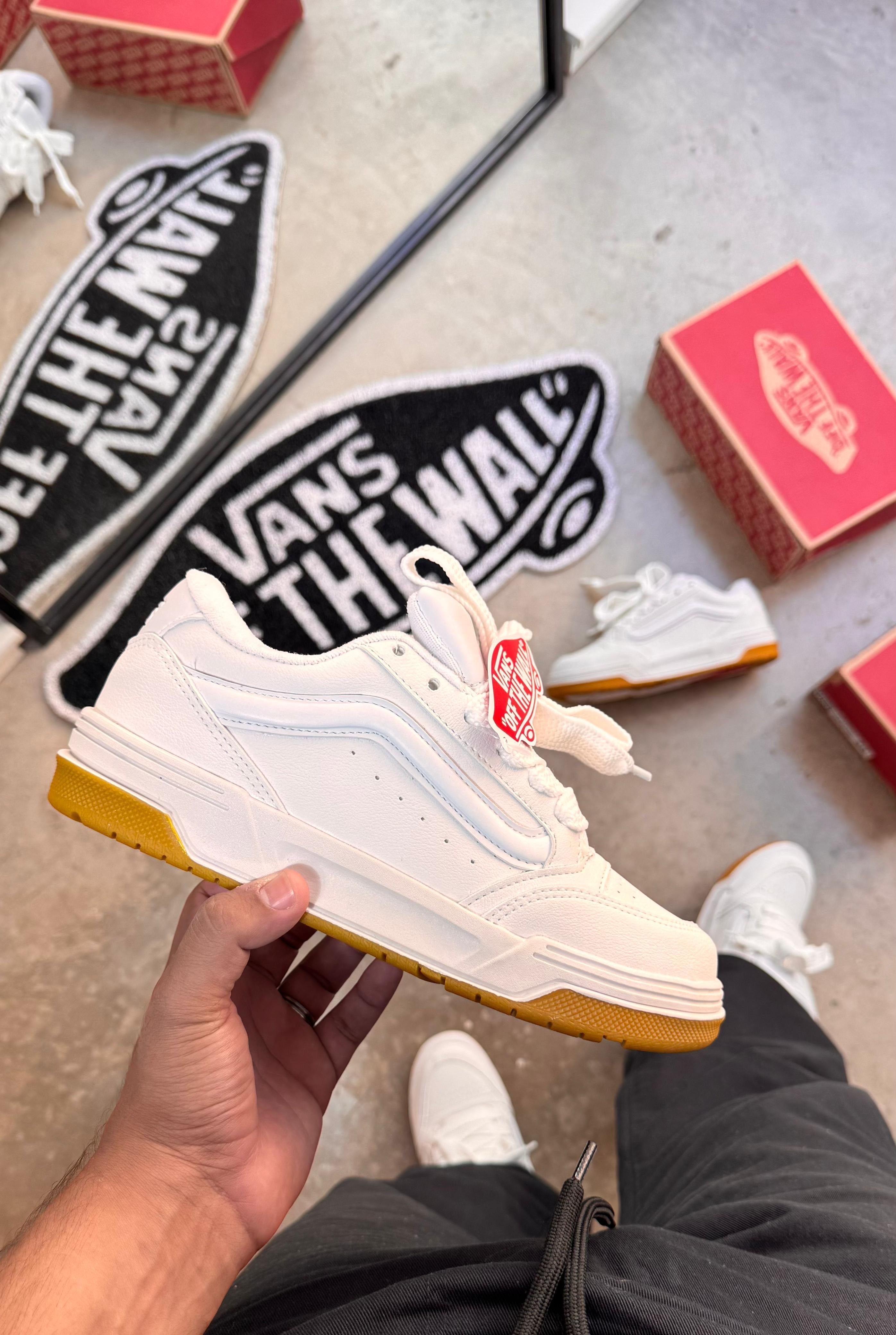 VNS Hylane All White