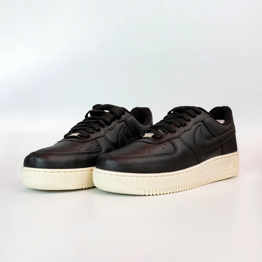 AF1 Preto Creme