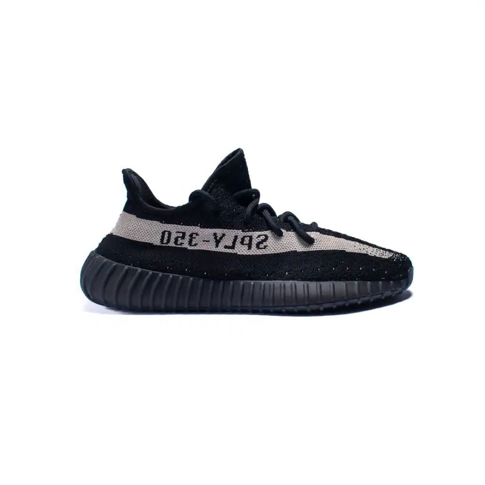 Yeezy 350 v2 Oreo