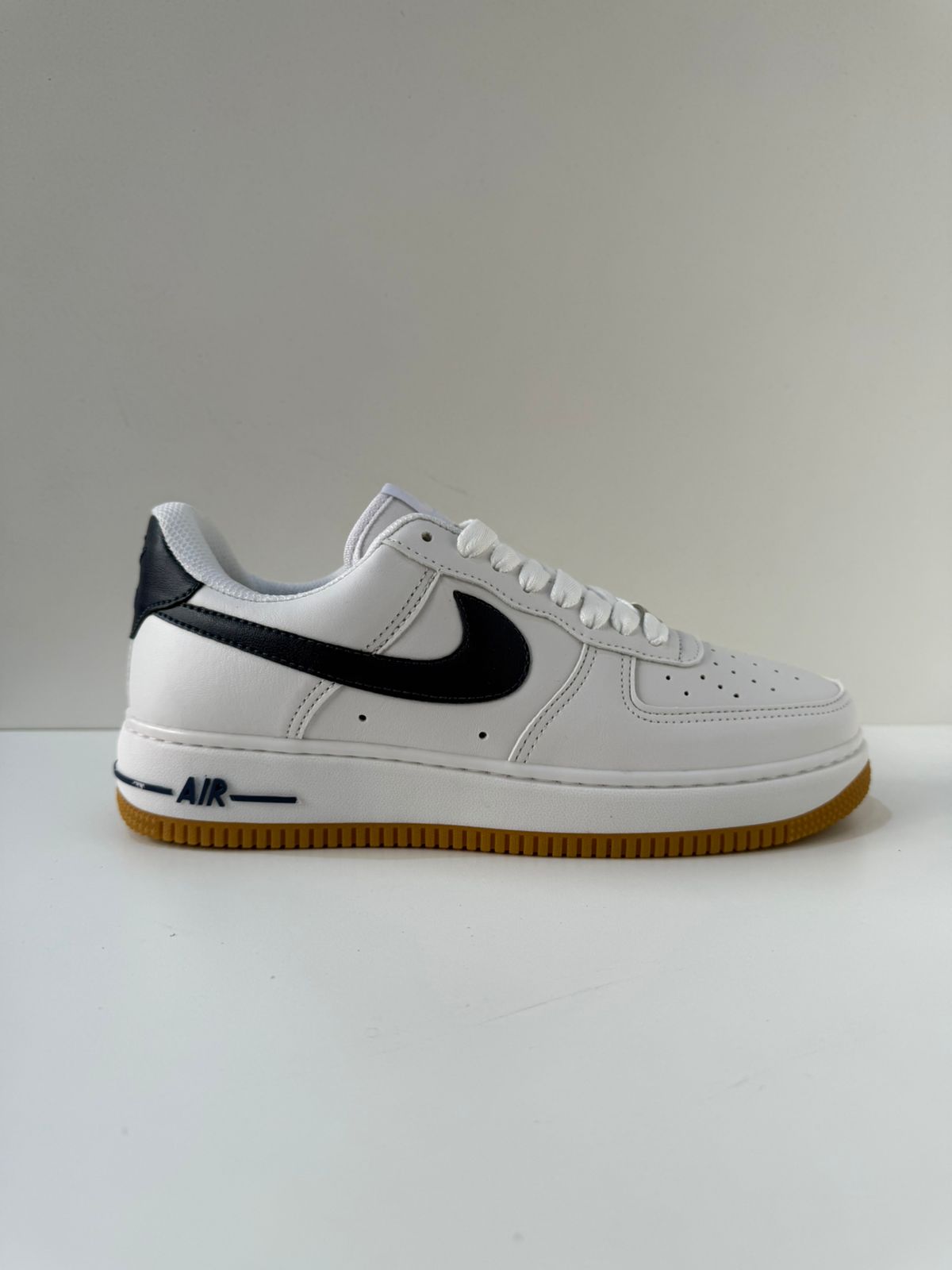 AF1 Branco/Marinho/Caramelo