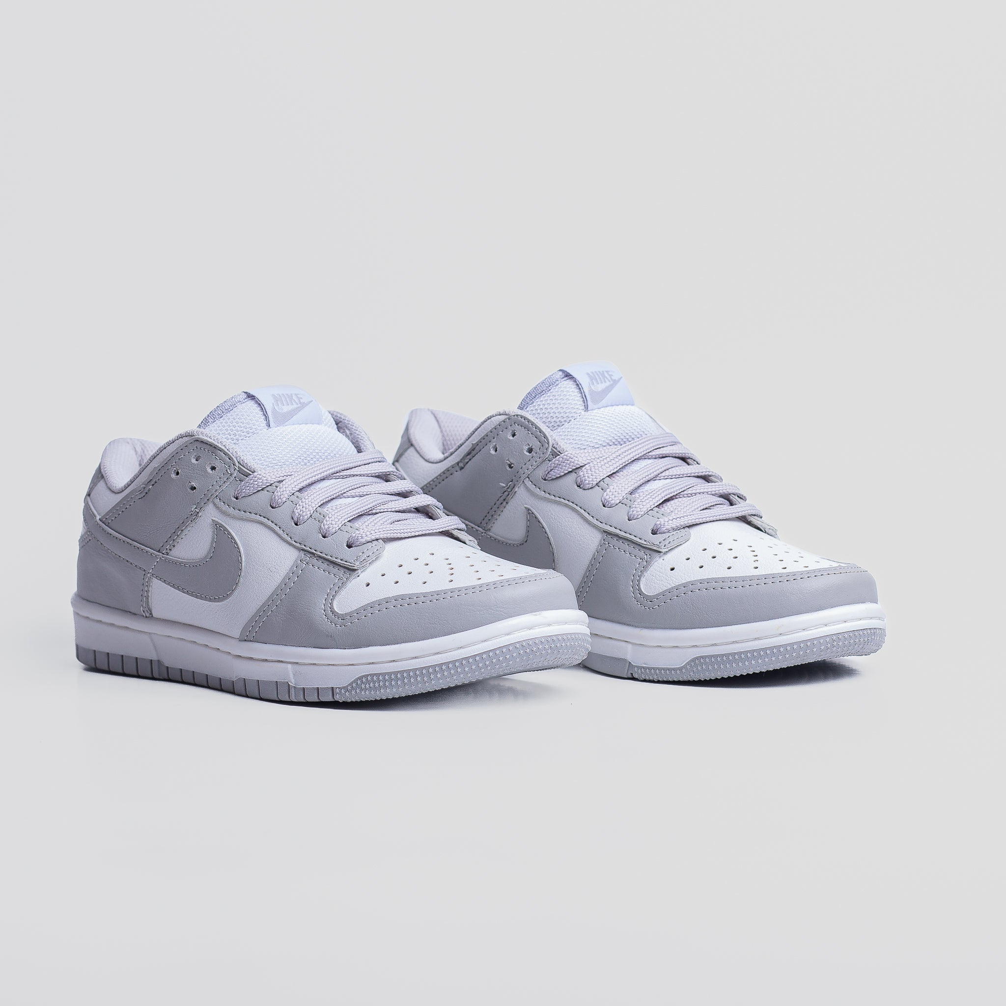 DK Low Grey Fog Cinza