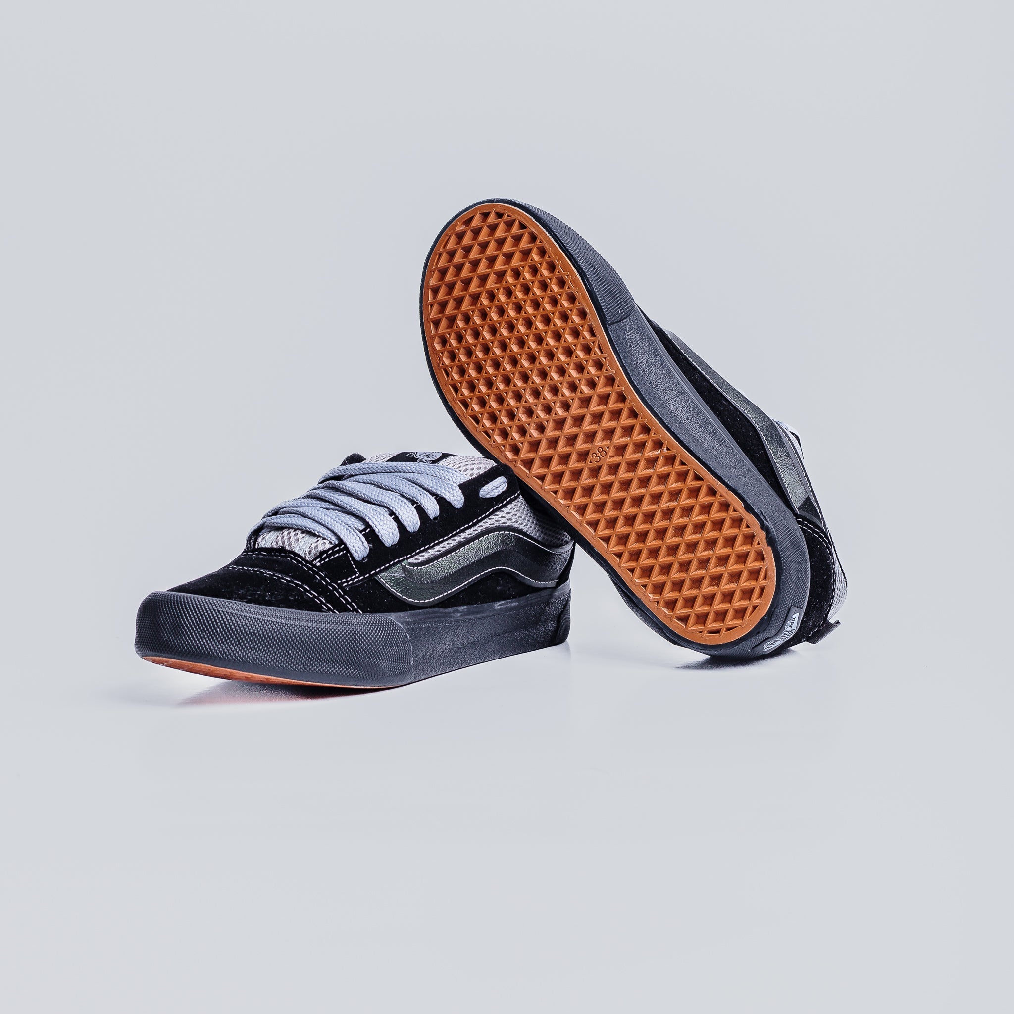 VNS KNU Bicolor Preto Cinza