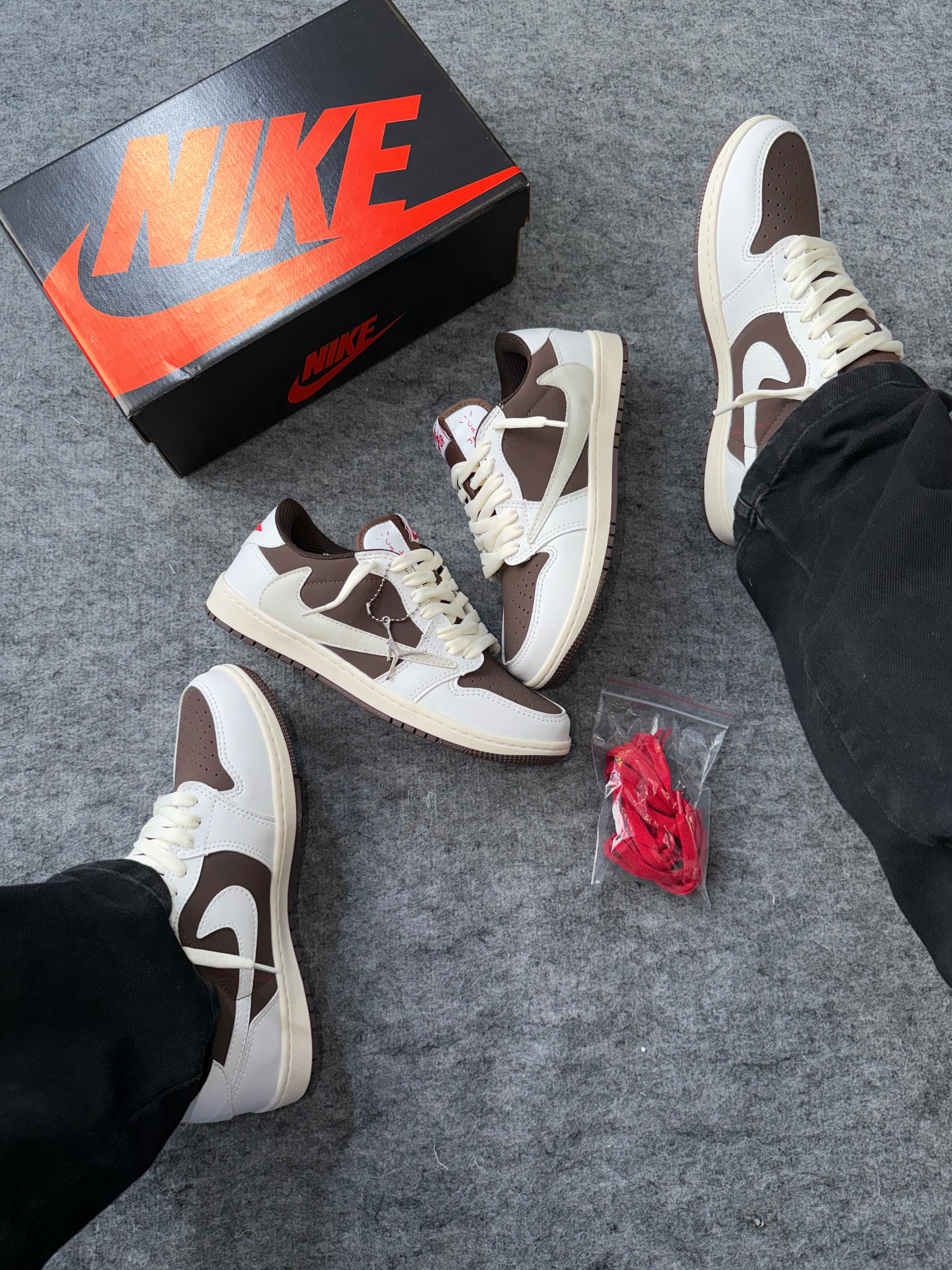 Nk Jordan Travis Scott Reverse Mocha