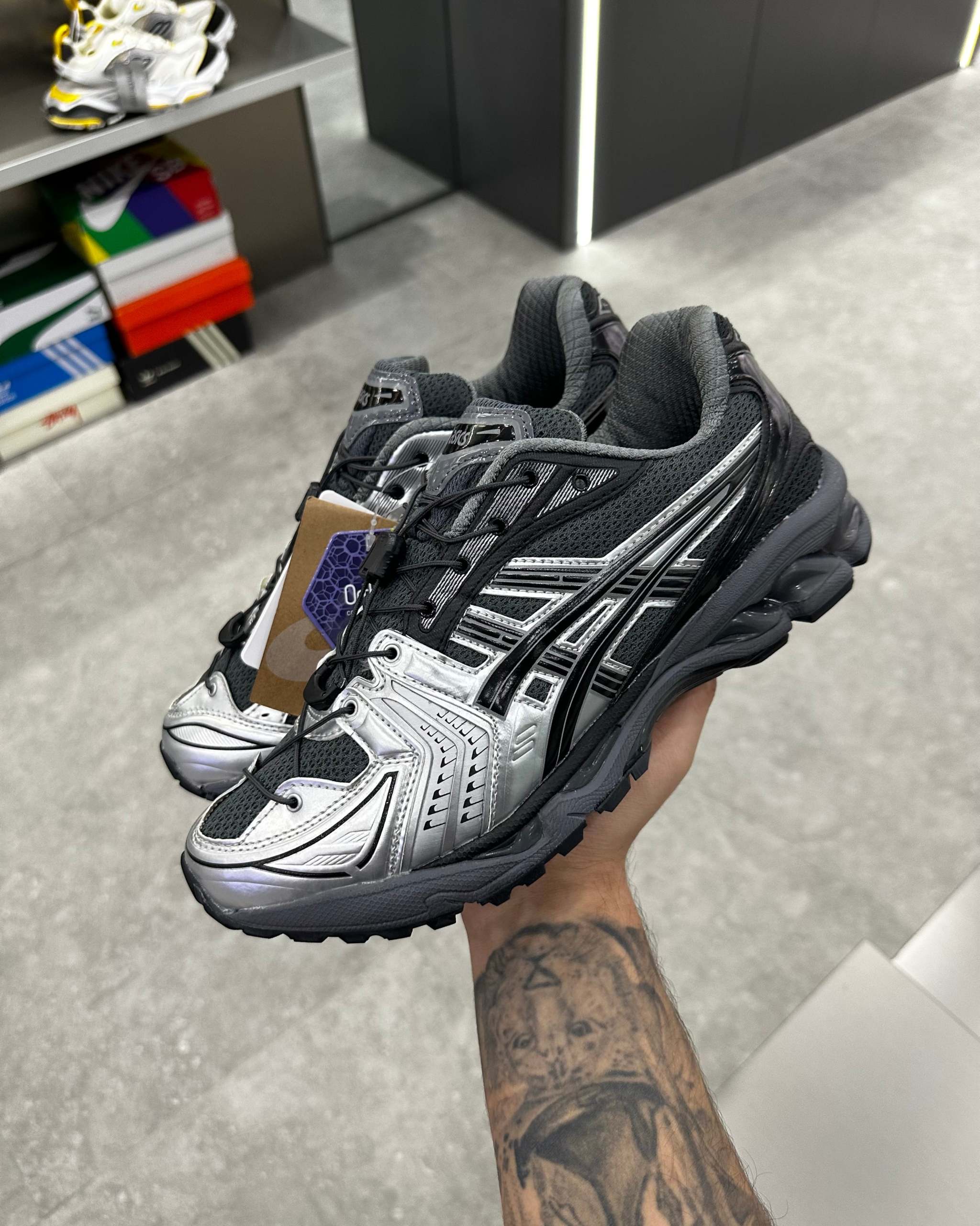 ASICS Gel-Kayano 14 Unaffected
Infinite Wonders