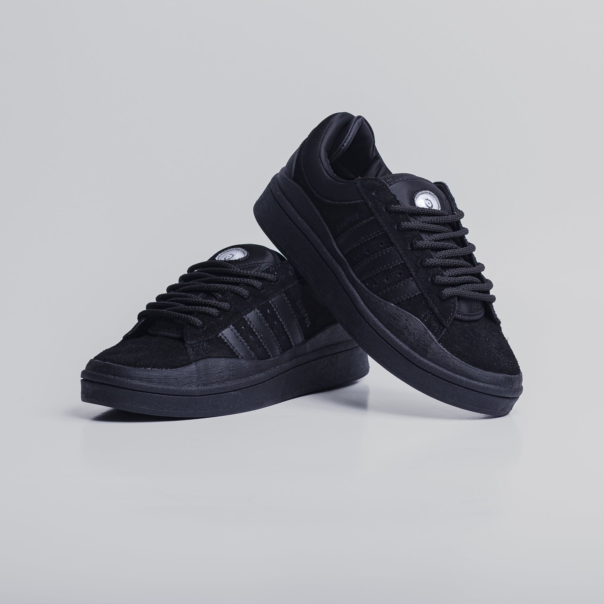 Adds Campus Bad Bunny ALL BLACK