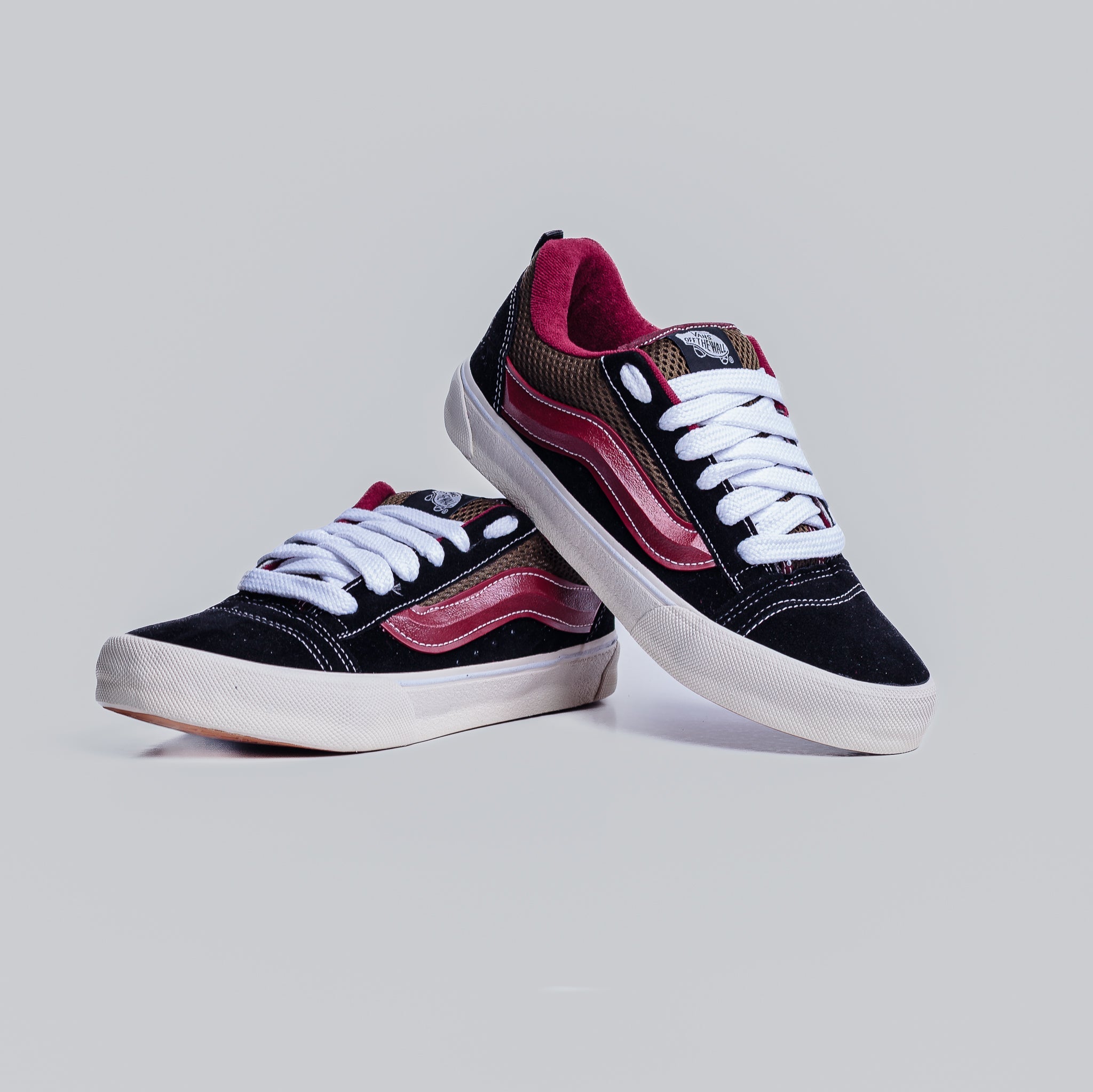 VNS KNU Retrô Bordo