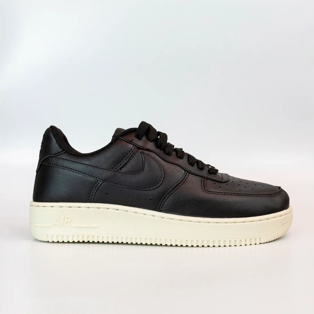 AF1 Preto Creme