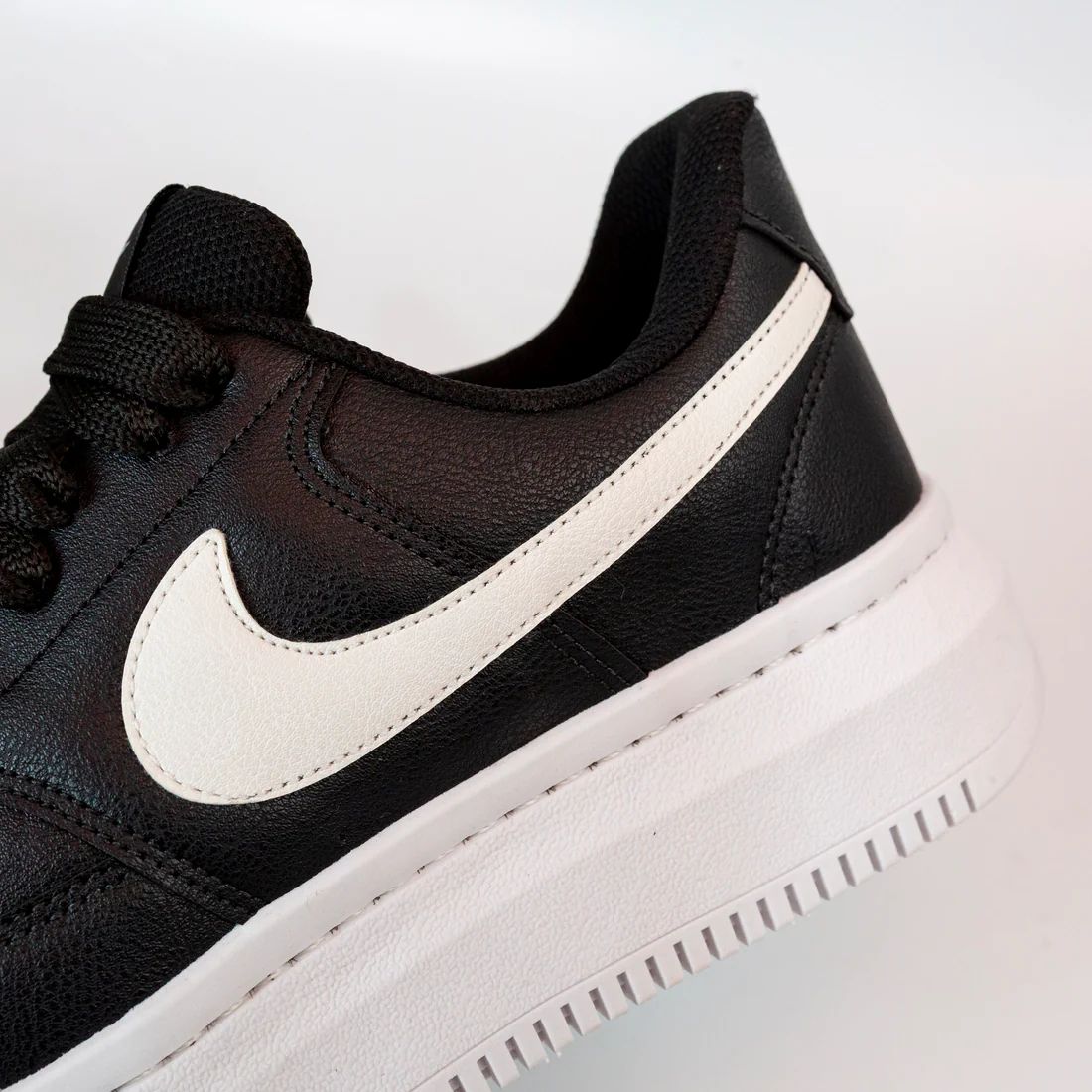 Court Vision Alta Preto