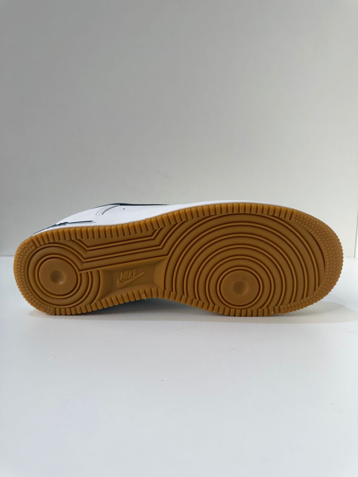 AF1 Branco/Marinho/Caramelo